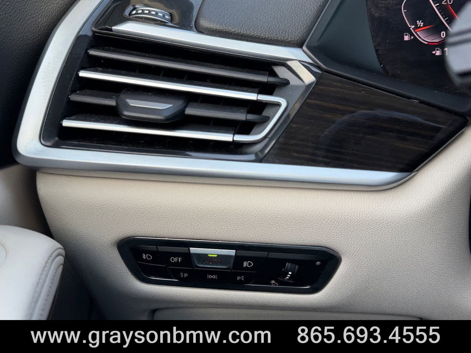 Used 2020 BMW X7 xDrive40i w/ Premium Package image 27