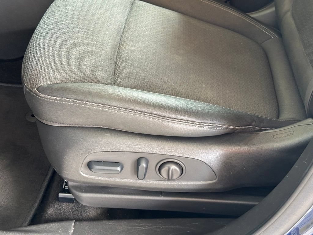 Used 2023 Buick Encore GX Select FWD image 14