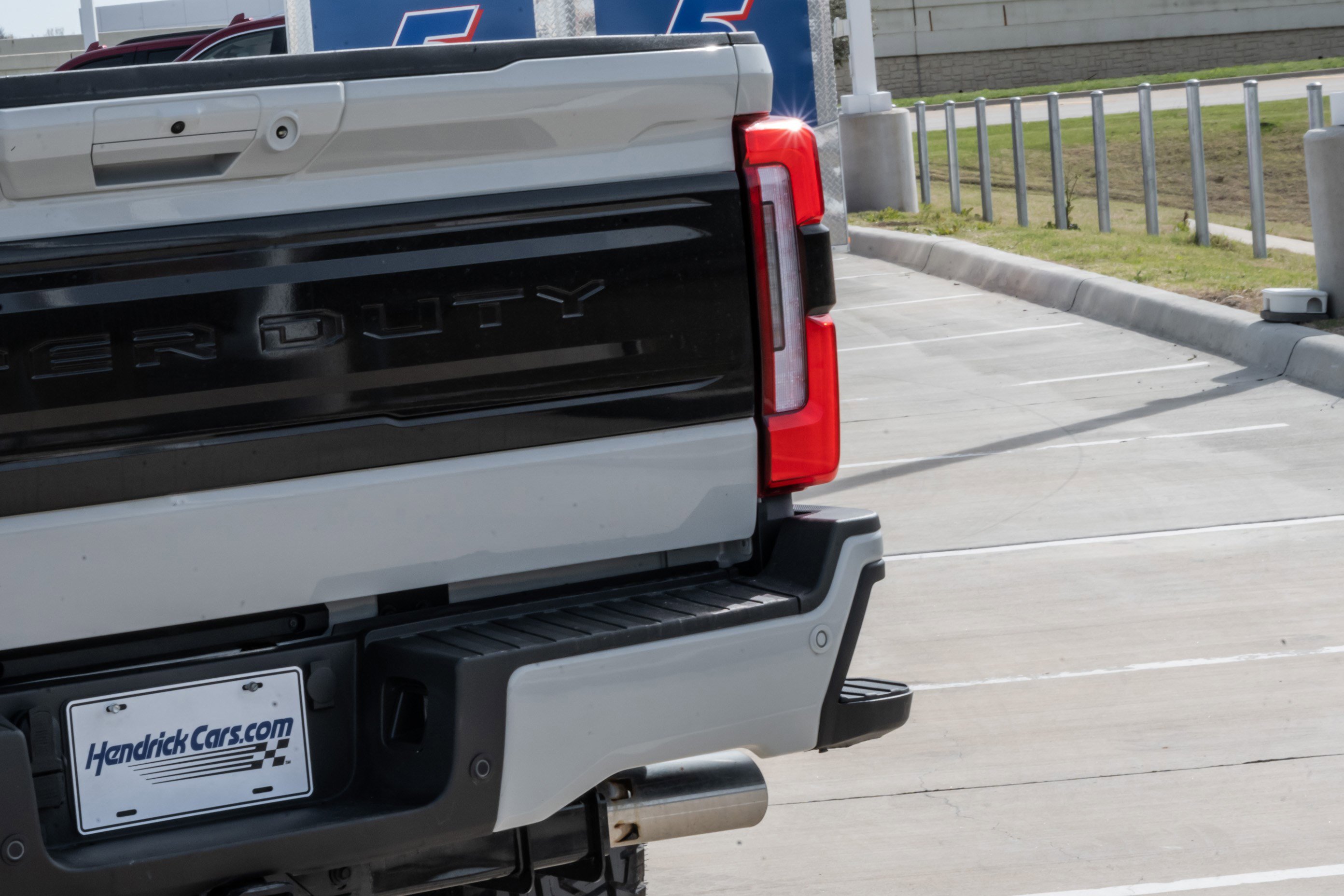 Used 2025 Ford F250 Platinum image 8