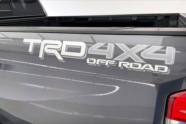 Used 2018 Toyota Tundra Limited w/ Limited Premium Package AWD/4WD image 7