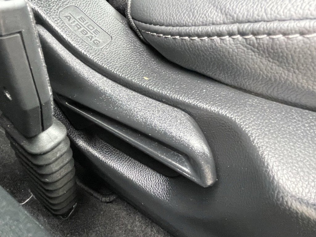 Used 2025 Honda HR-V EX-L image 12