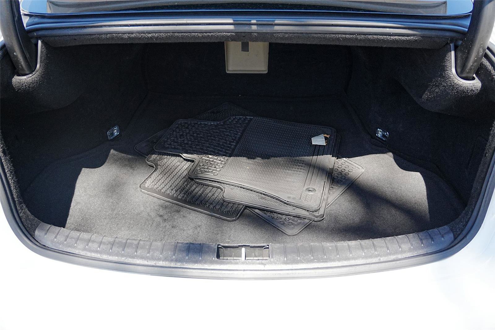 Used 2015 Hyundai Genesis 5.0 image 40