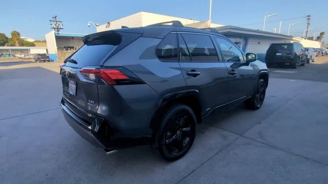 Used 2021 Toyota RAV4 XSE AWD/4WD image 8
