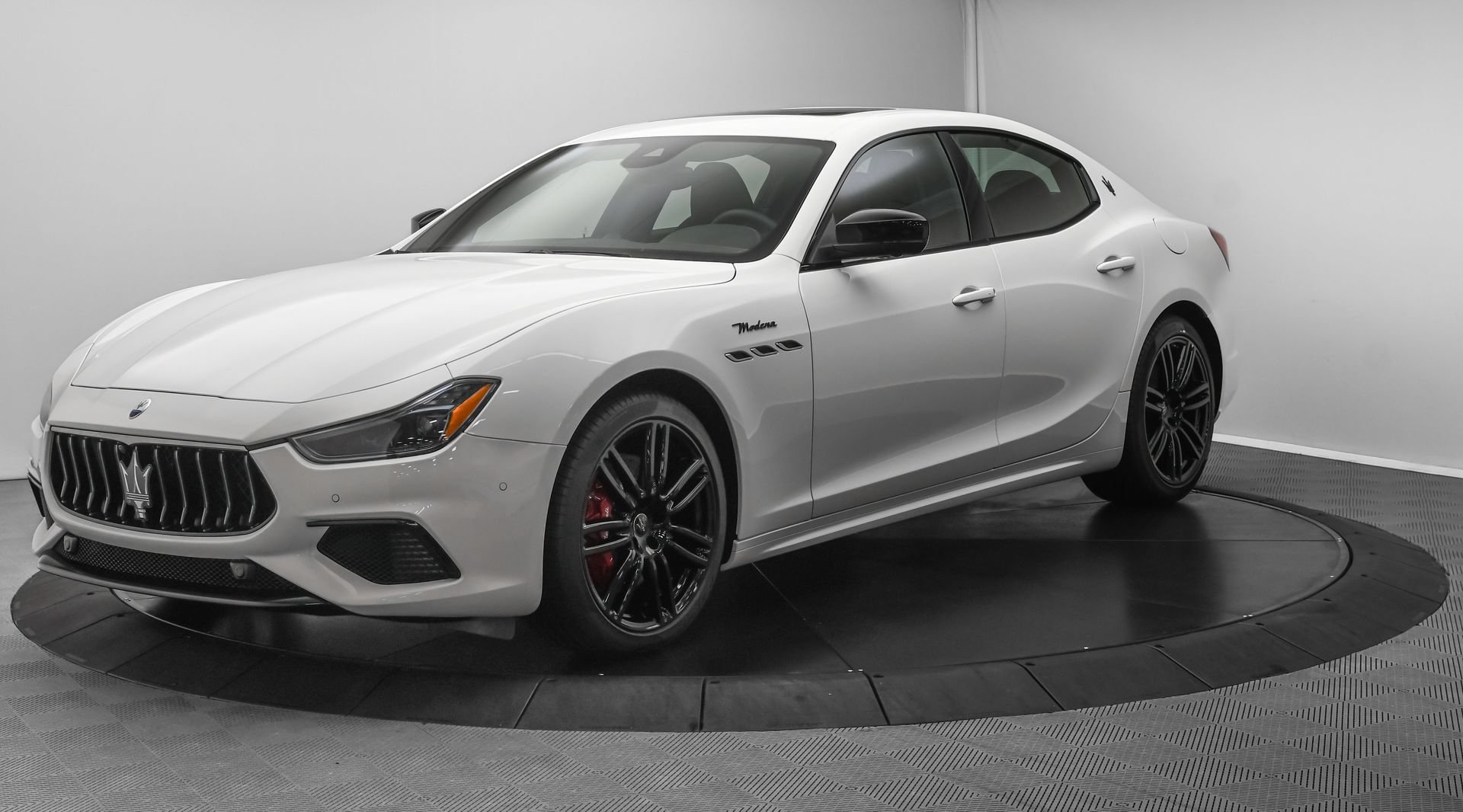 New 2024 Maserati Ghibli Modena Ultima Q4 AWD/4WD image 3