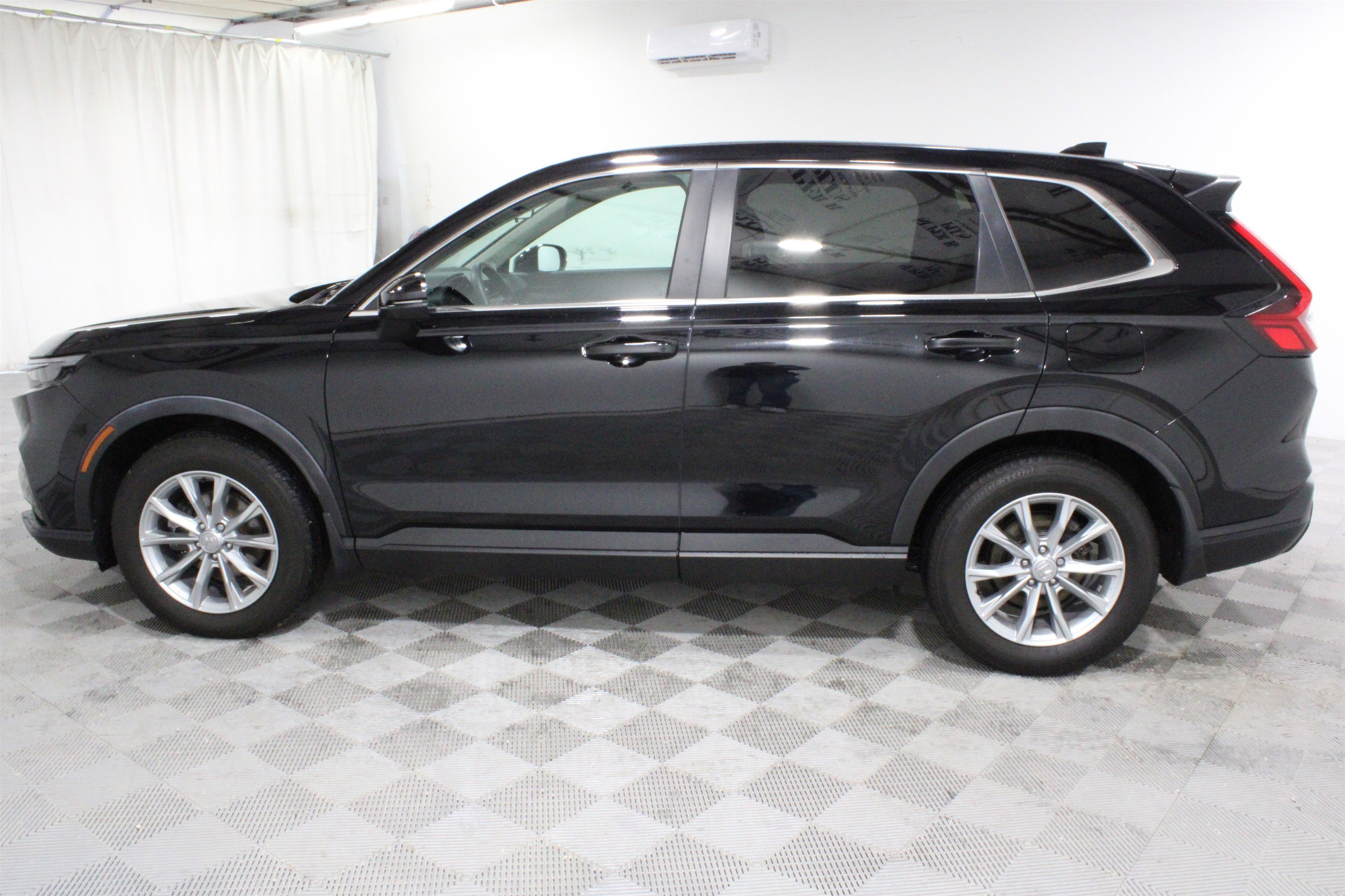Used 2024 Honda CR-V EX image 30
