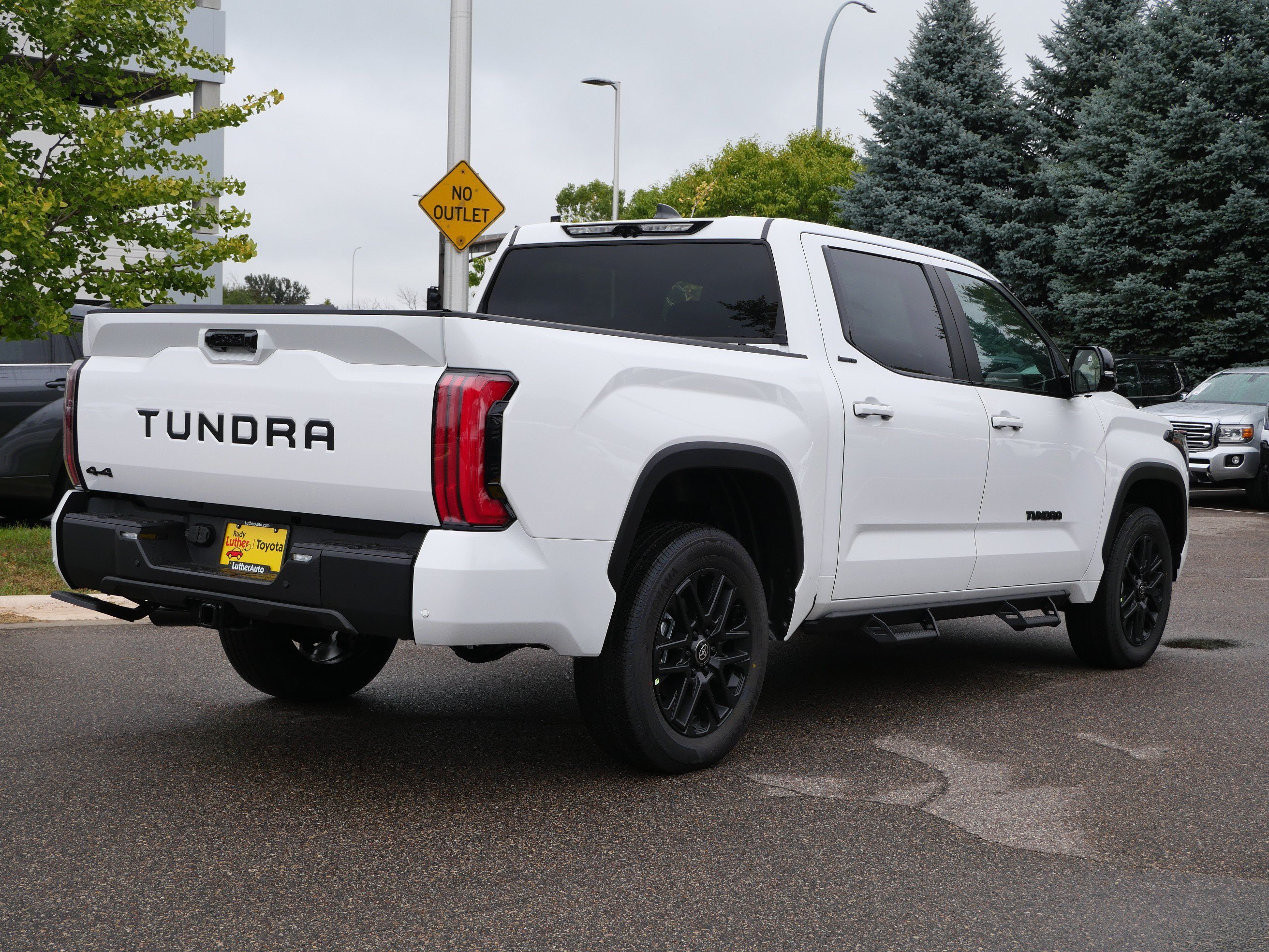 New 2026 Toyota Tundra Limited AWD/4WD image 2