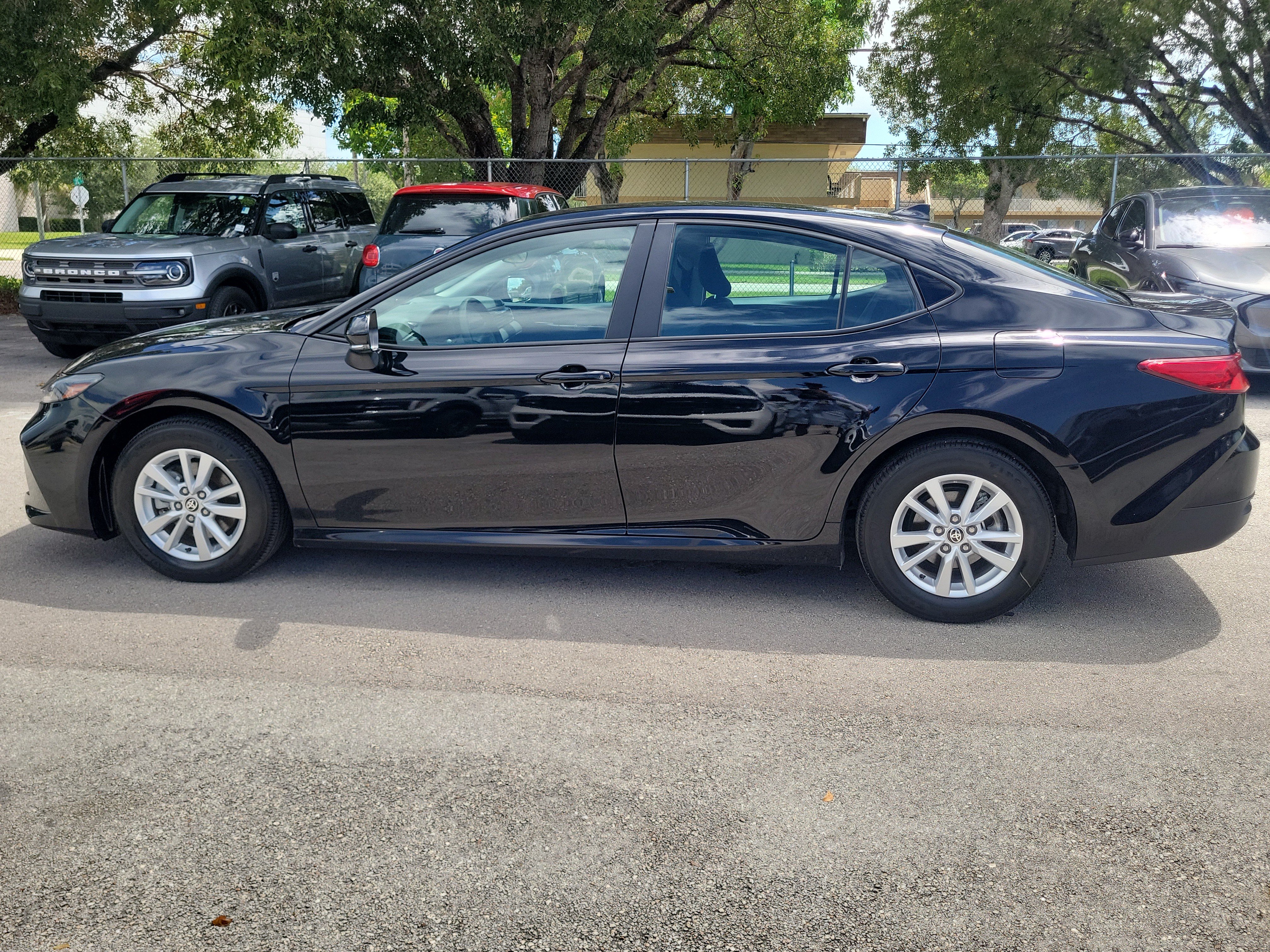 Used 2025 Toyota Camry LE FWD image 8