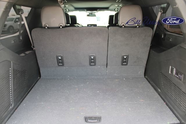 Used 2023 Chevrolet Suburban RST w/ Luxury Package image 10