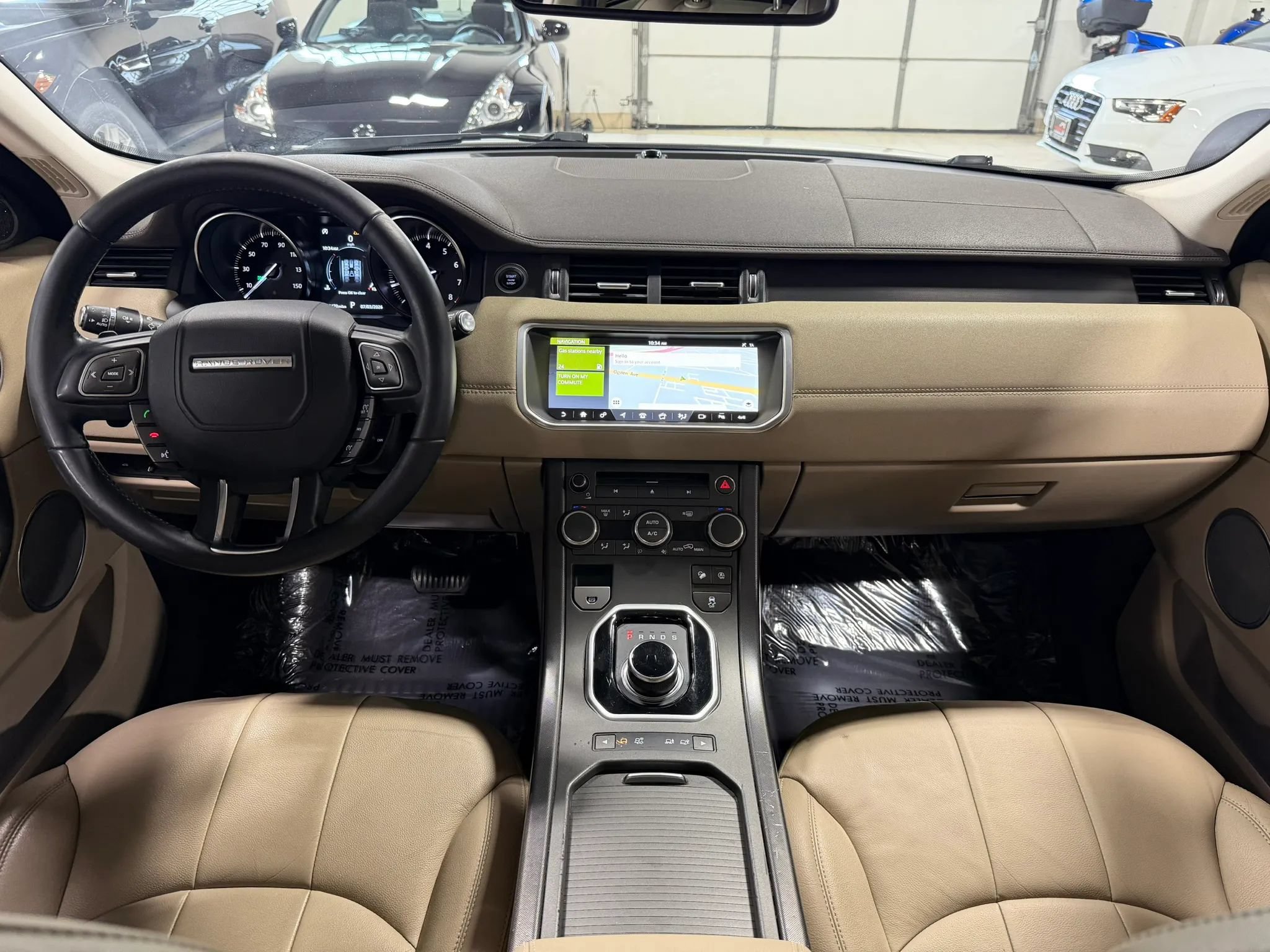 Used 2018 Land Rover Range Rover Evoque SE AWD/4WD image 2