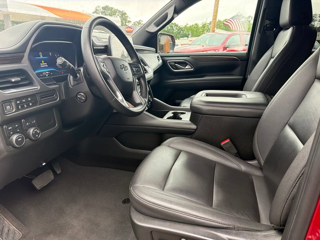 Used 2023 Chevrolet Tahoe Z71 w/ Luxury Package AWD/4WD image 8