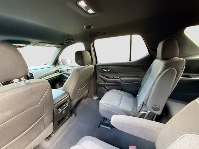 Used 2023 Chevrolet Traverse LT FWD image 23