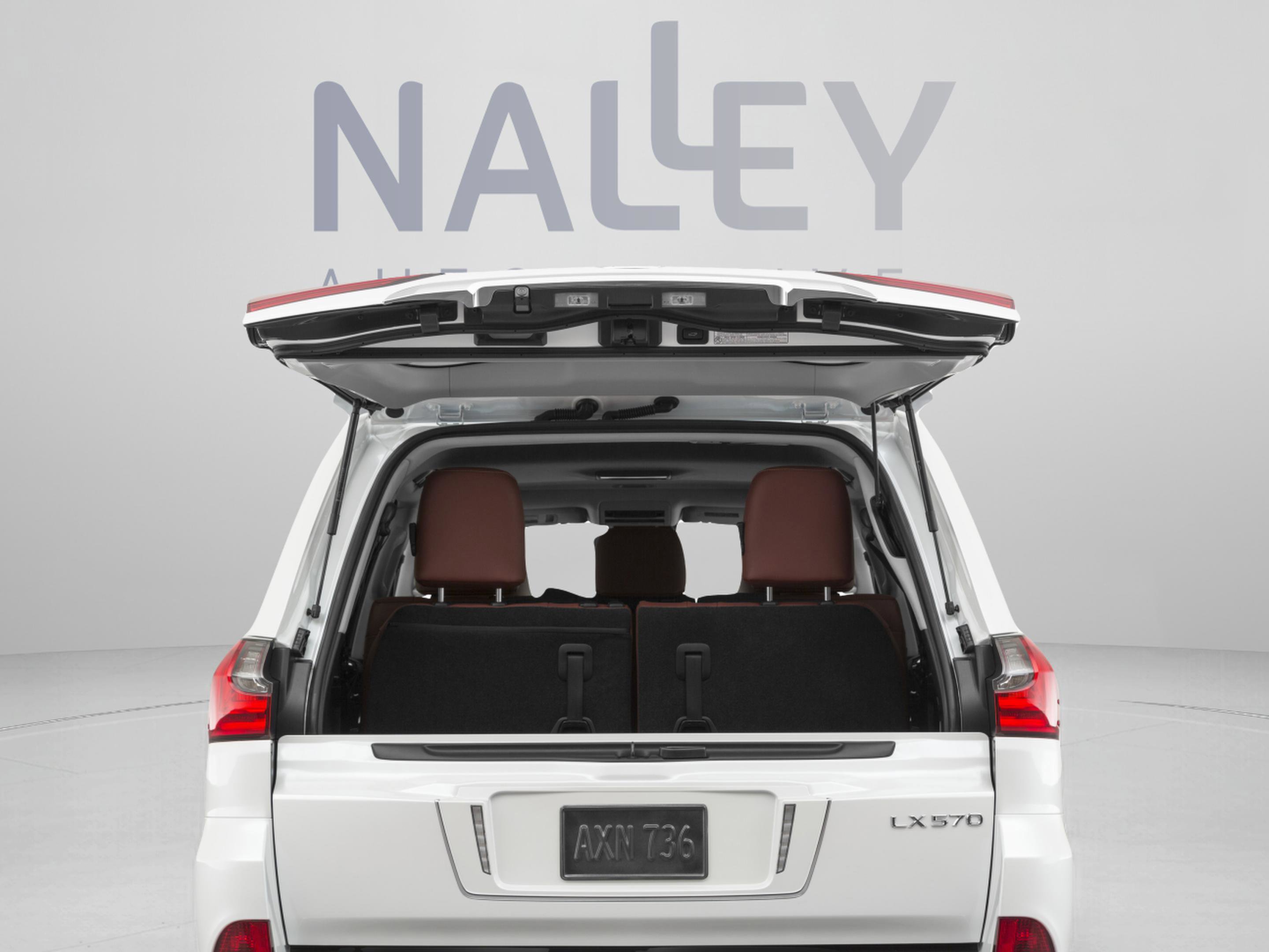 Used 2021 Lexus LX 570 4WD w/ Luxury Package image 43