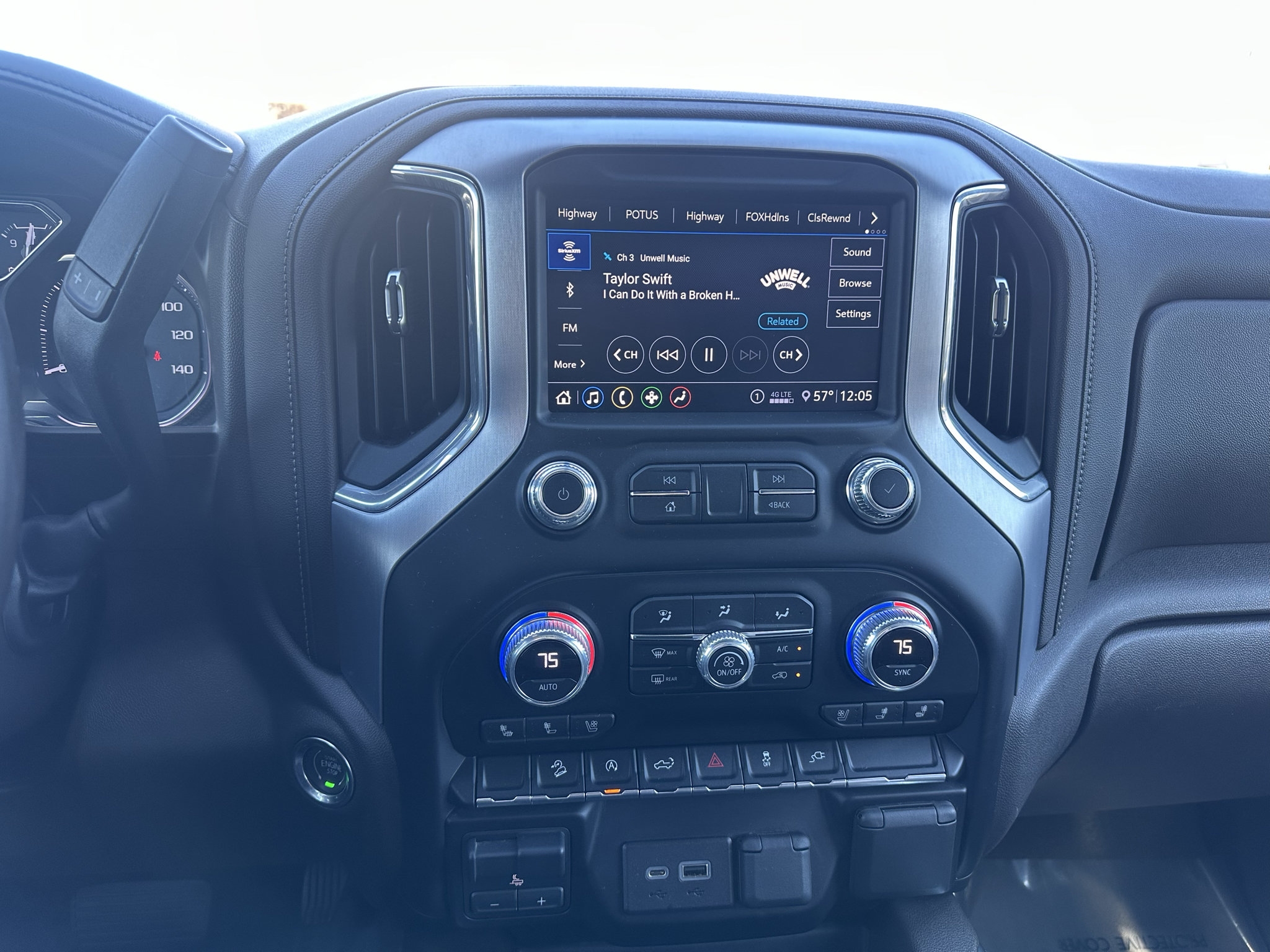Used 2020 GMC Sierra 1500 SLT w/ SLT Premium Package AWD/4WD image 12