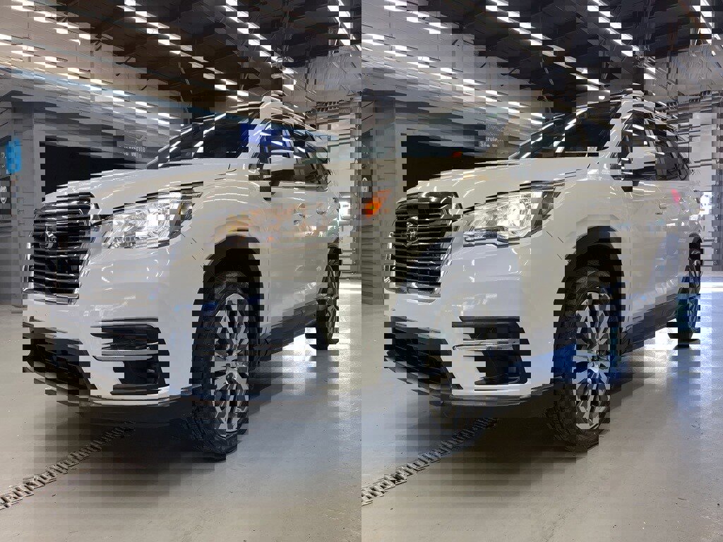 Used 2019 Subaru Ascent Premium w/ Popular Package #3 image 3