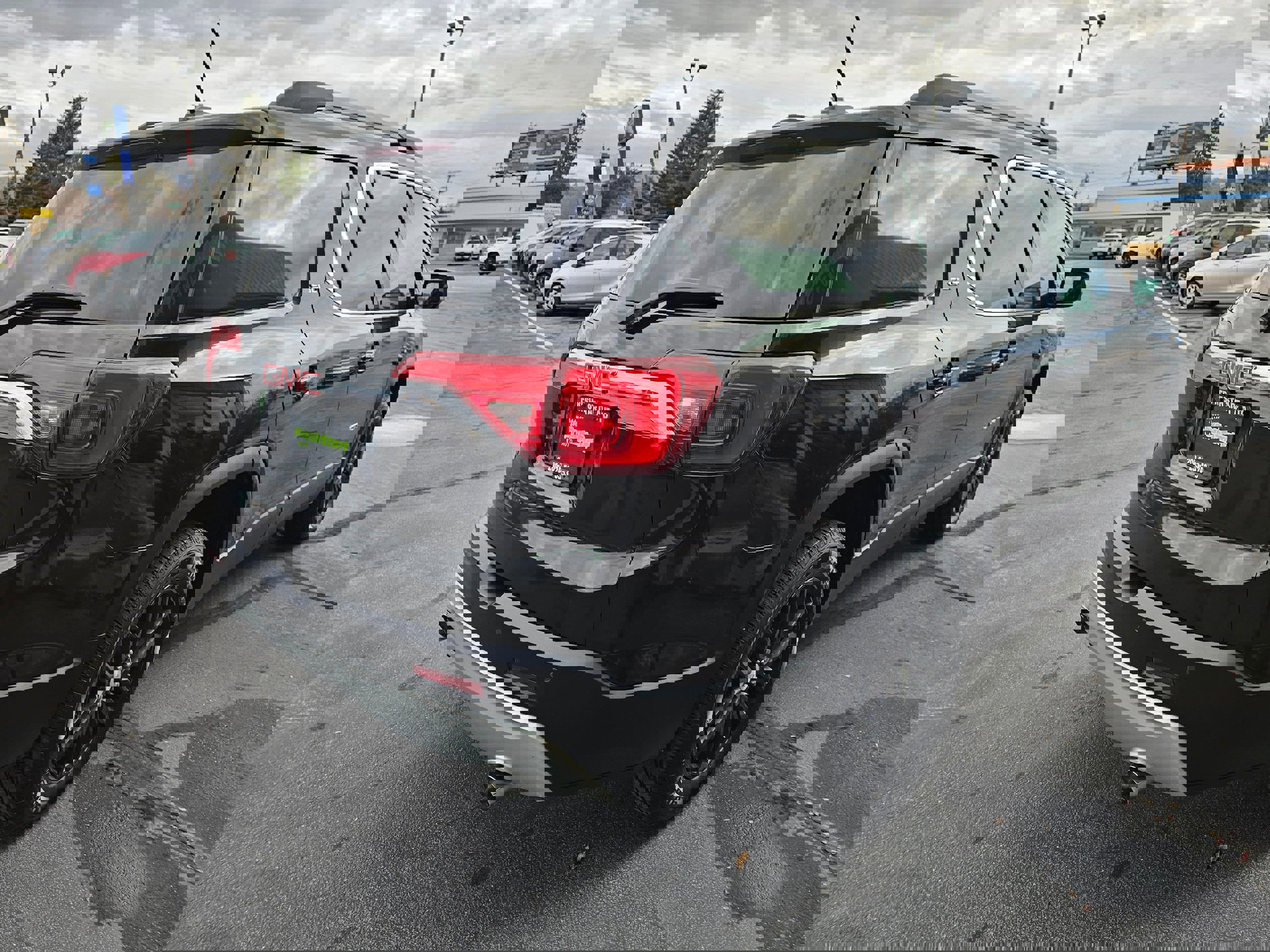 Used 2019 GMC Acadia SLT image 7