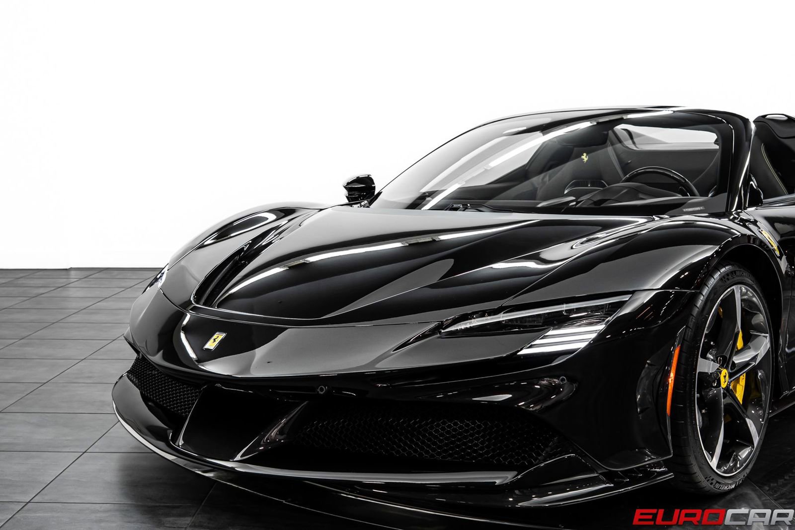 Used 2023 Ferrari SF90 Spider AWD/4WD image 20