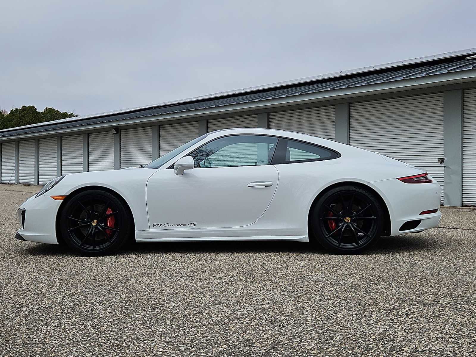 Used 2018 Porsche 911 Carrera 4S AWD/4WD image 2