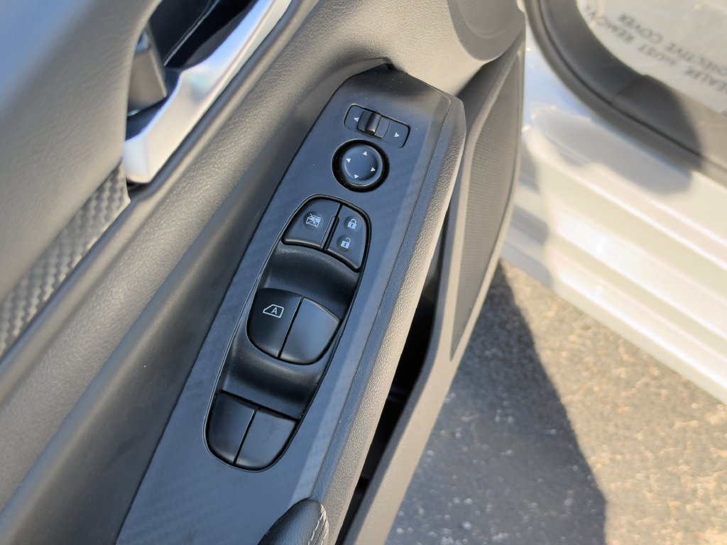 Used 2025 Nissan Altima 2.5 SV FWD image 20