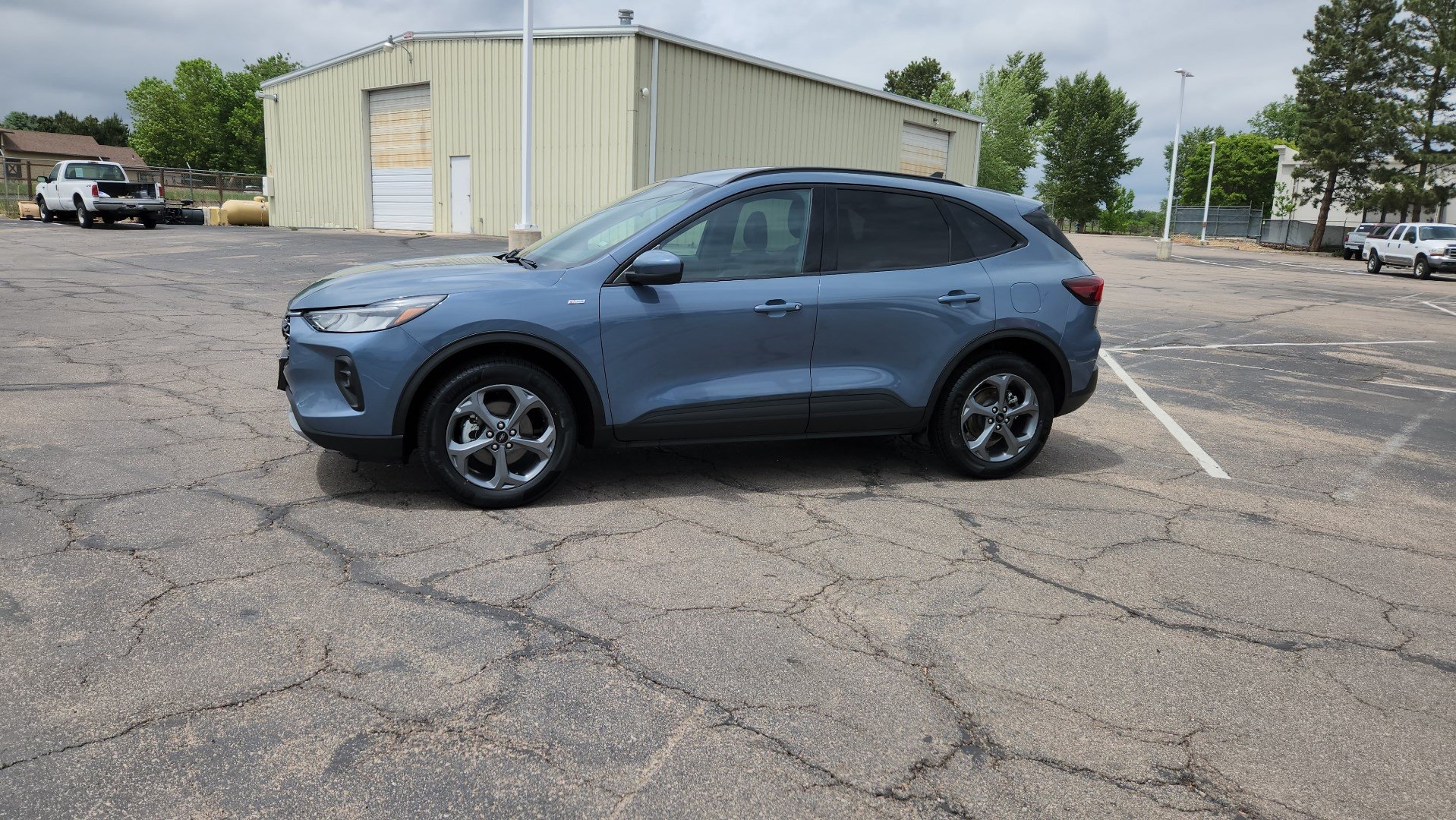 Certified 2025 Ford Escape ST-Line Select AWD/4WD image 5