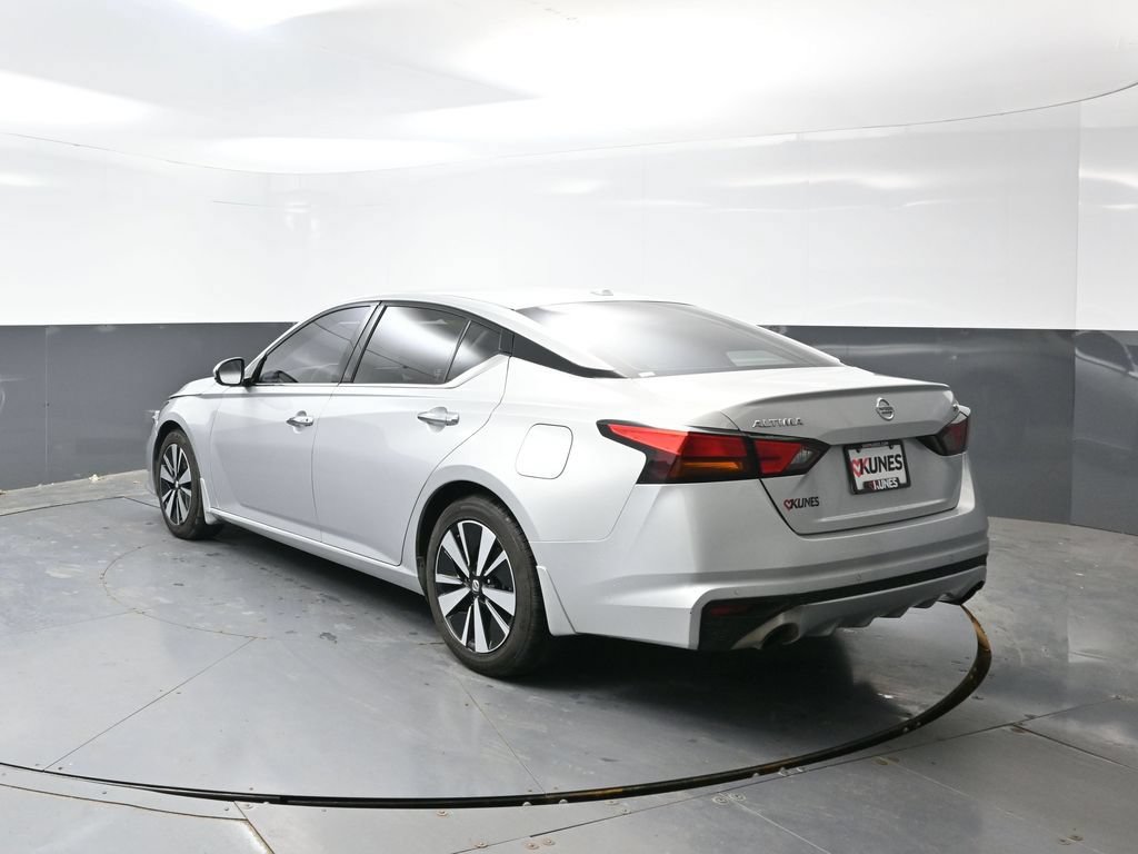 Used 2020 Nissan Altima 2.5 SV FWD image 10