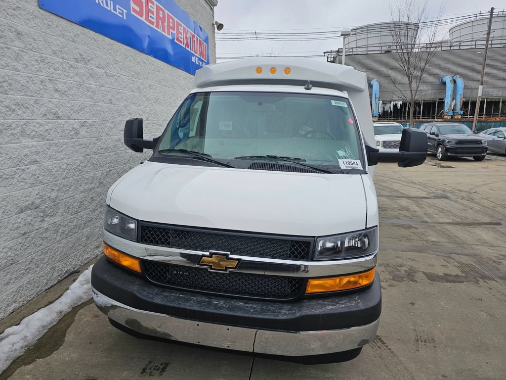 New 2025 Chevrolet Express 3500 w/ Power Convenience Package RWD image 7