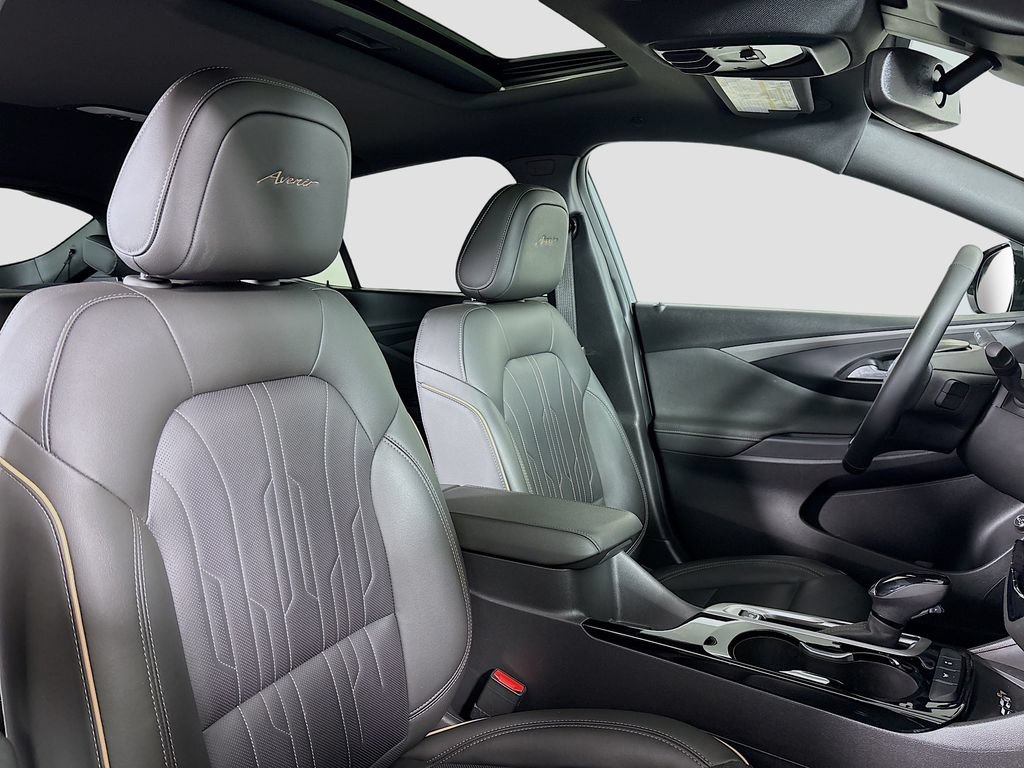 Certified 2024 Buick Envista Avenir FWD image 32