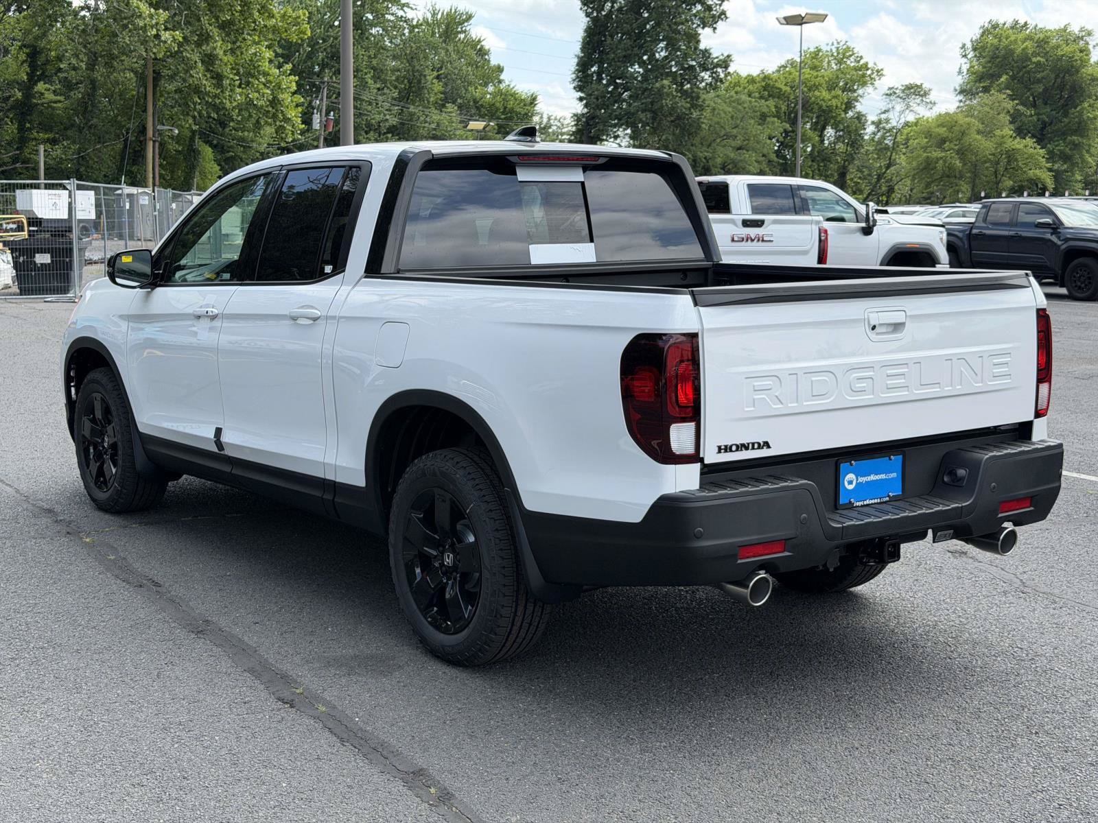 New 2026 Honda Ridgeline Black Edition image 3
