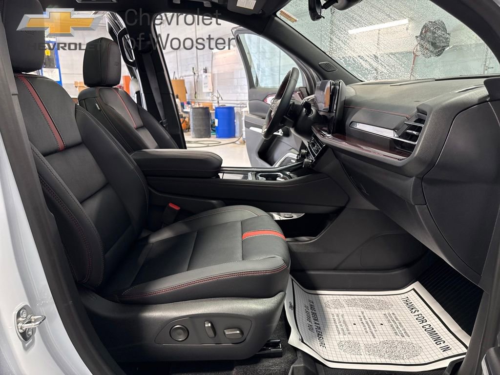 New 2026 Chevrolet Traverse RS w/ LPO, Floor Liner Package image 24