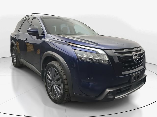 Used 2023 Nissan Pathfinder SL w/ SL Premium Package image 2
