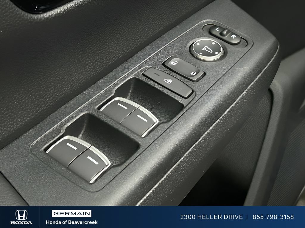 Used 2025 Honda CR-V EX-L image 13