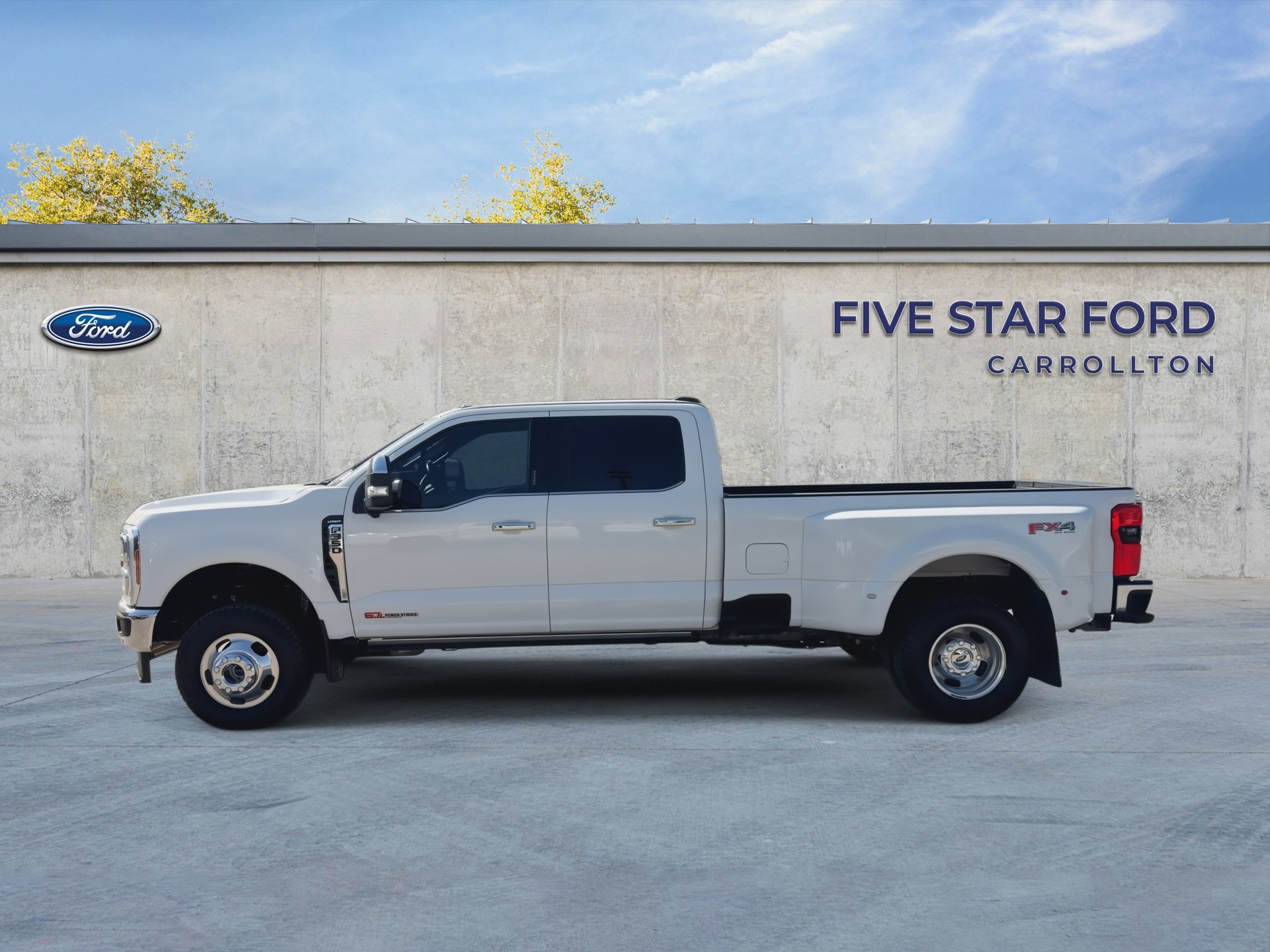 Used 2024 Ford F350 Lariat w/ Lariat Ultimate Package AWD/4WD image 5