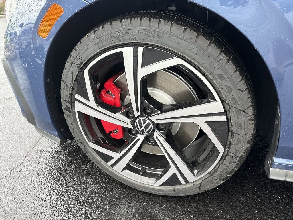 New 2026 Volkswagen GTI SE FWD image 8