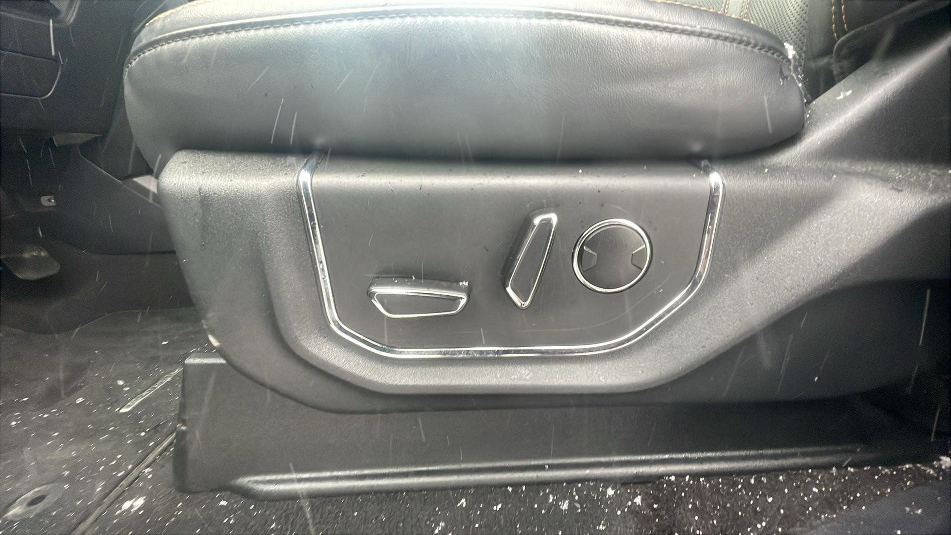 Used 2023 Ford Expedition Max Platinum image 26