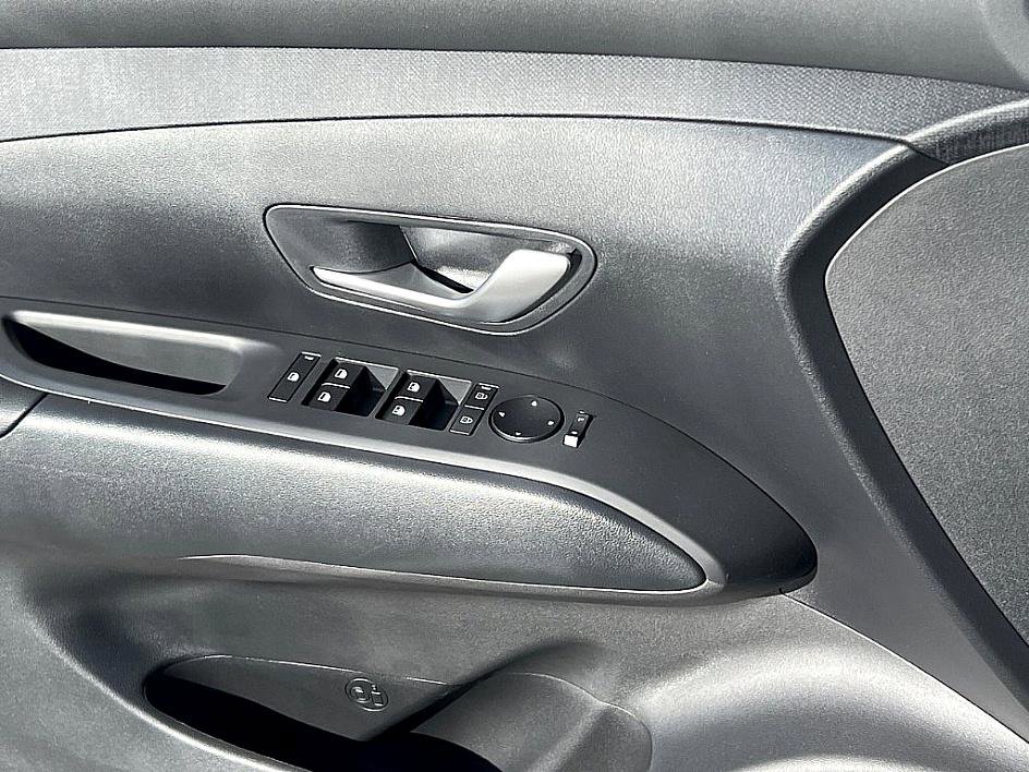 New 2026 Hyundai Tucson SEL image 16