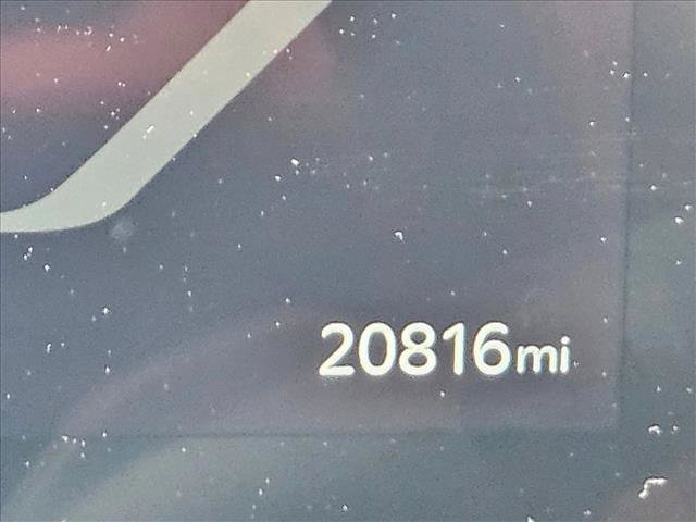 Used 2025 Kia Carnival SX FWD image 9