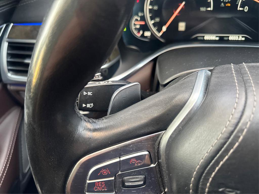 Used 2016 BMW 740i image 28