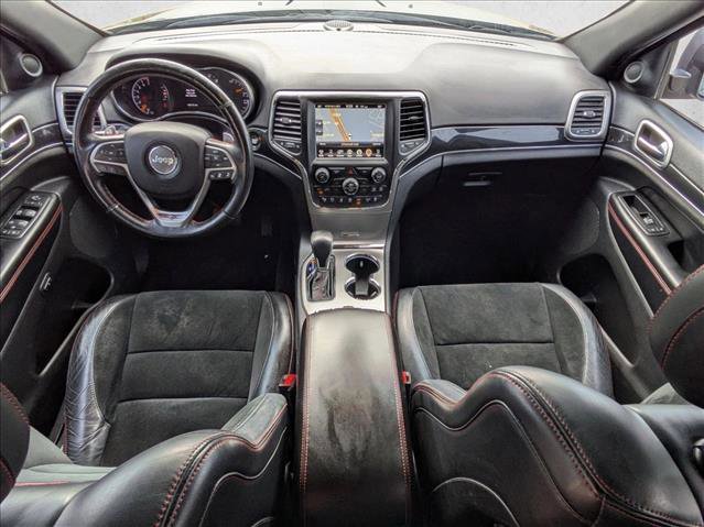 Used 2017 Jeep Grand Cherokee Trailhawk w/ Trailhawk Luxury Group AWD/4WD image 18