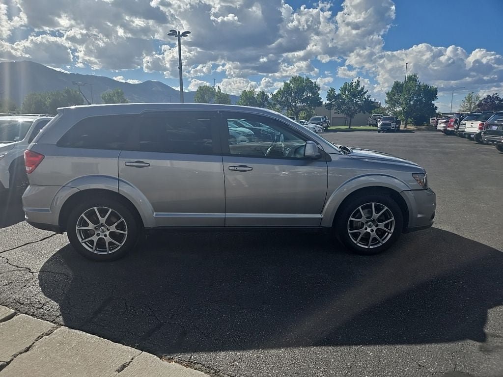 Used 2018 Dodge Journey GT w/ Nav & Sun Group FWD image 3