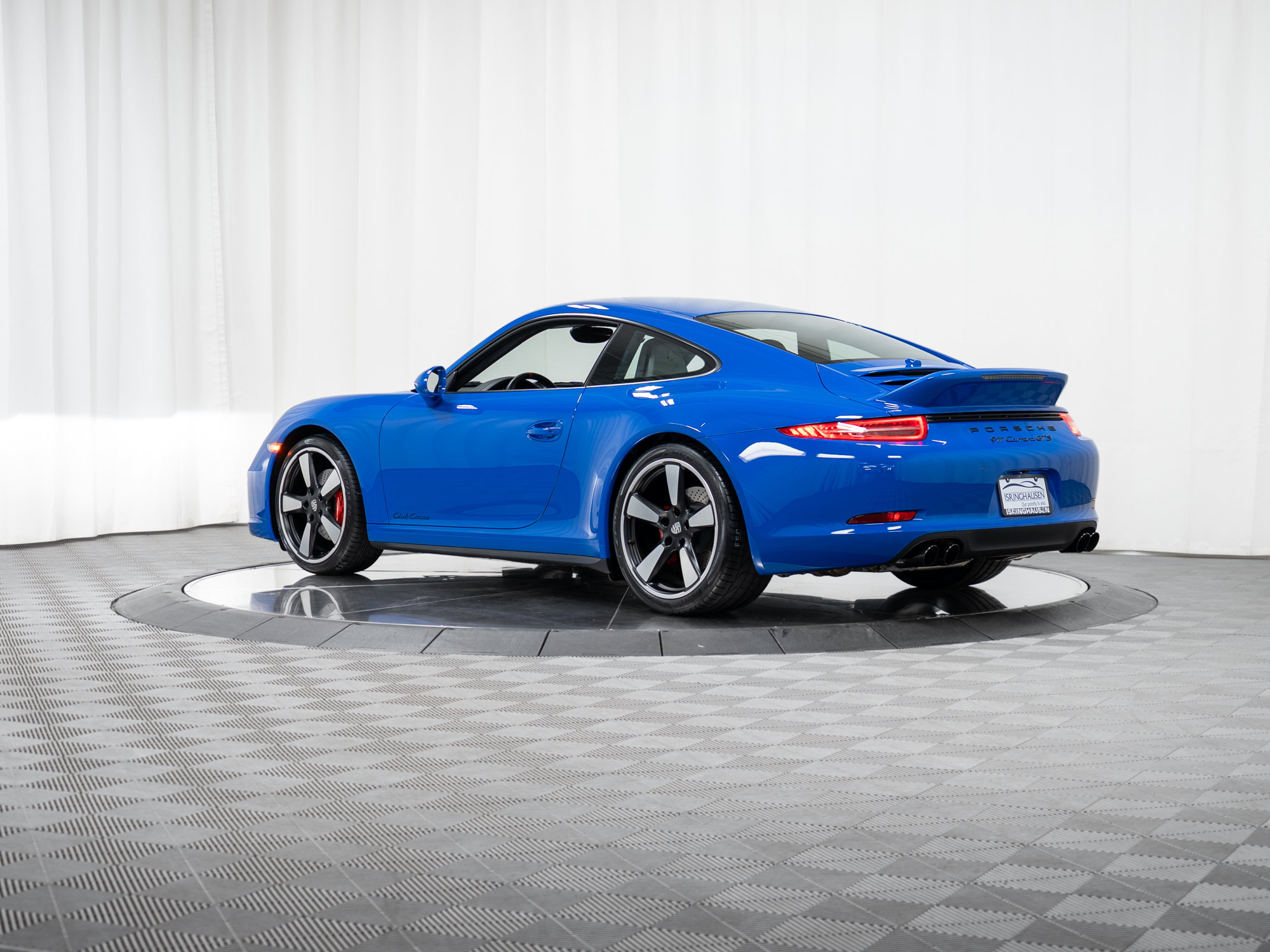 Certified 2016 Porsche 911 Carrera GTS RWD image 47