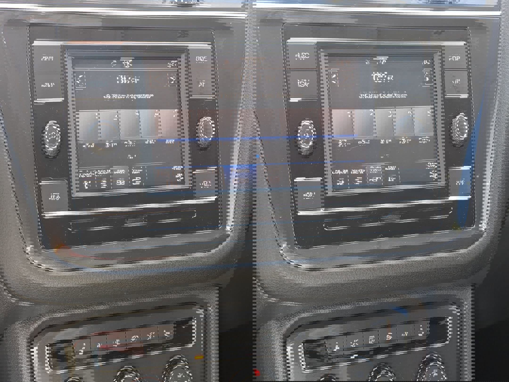 Used 2023 Volkswagen Tiguan S image 12