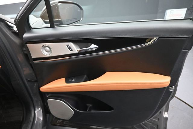 Certified 2022 Lincoln Nautilus Black Label AWD/4WD image 30