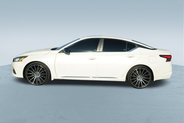 Used 2019 Nissan Altima 2.5 SR w/ SR Premium Package image 4