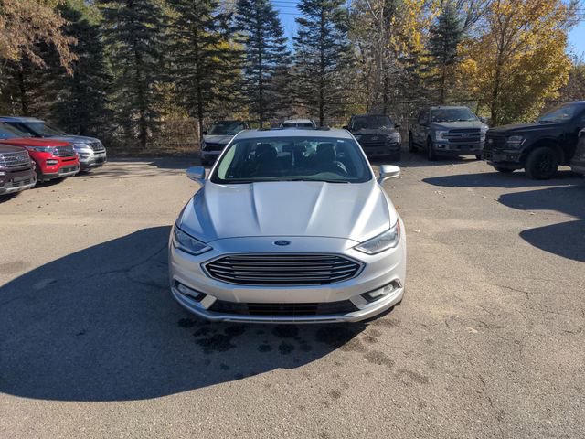 Used 2017 Ford Fusion Titanium image 2