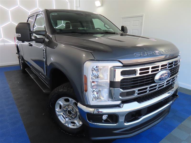 Used 2025 Ford F250 XLT AWD/4WD image 5