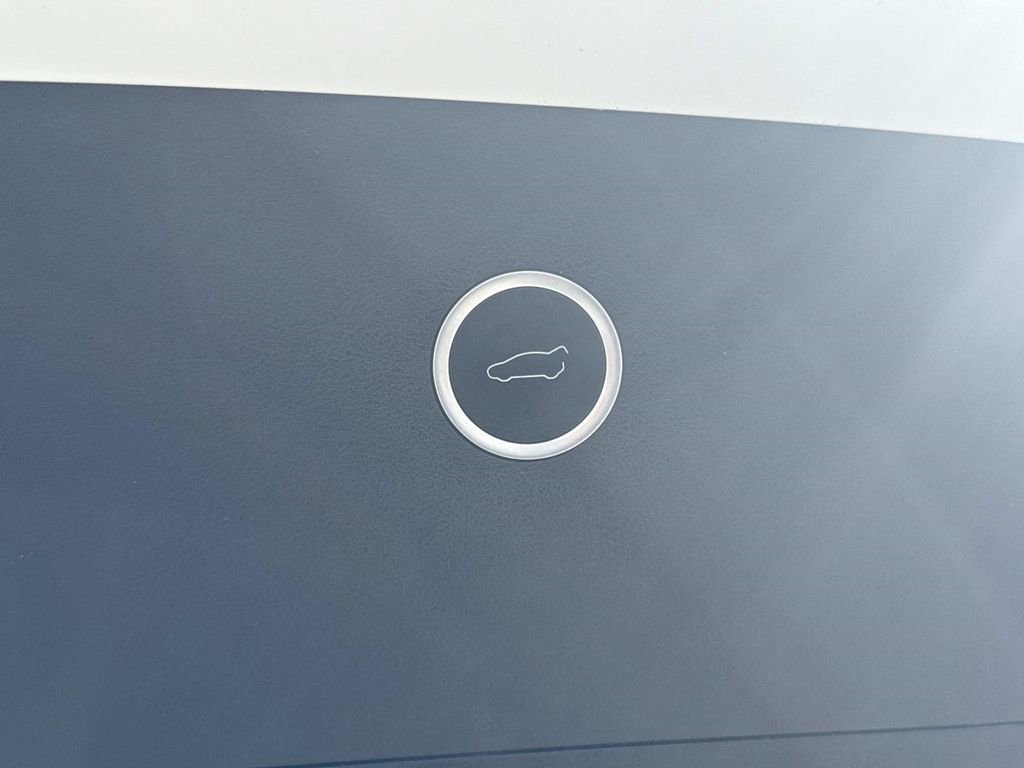 Used 2016 Tesla Model X Performance image 13