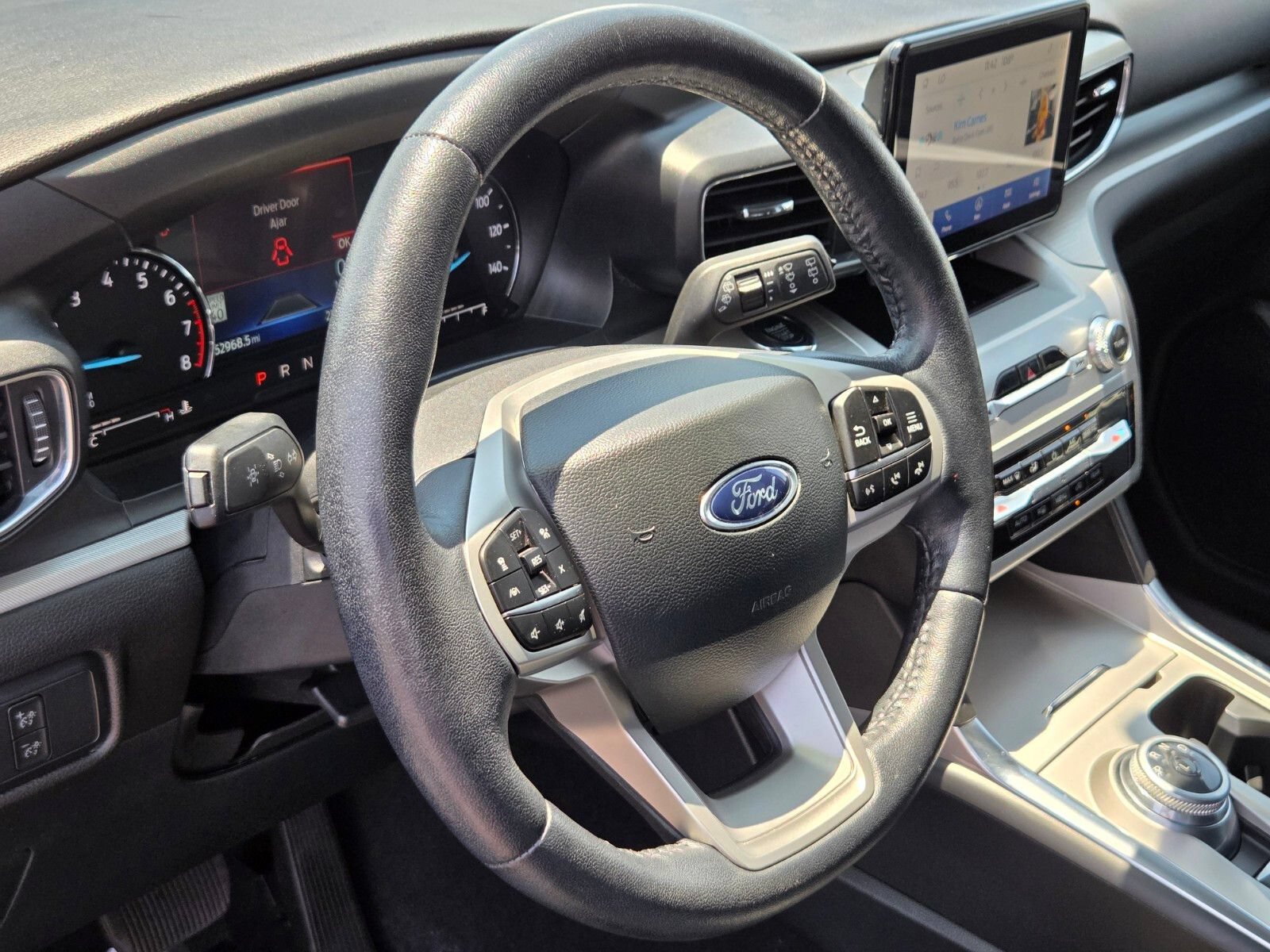 Certified 2022 Ford Explorer XLT w/ Equipment Group 202A RWD image 19