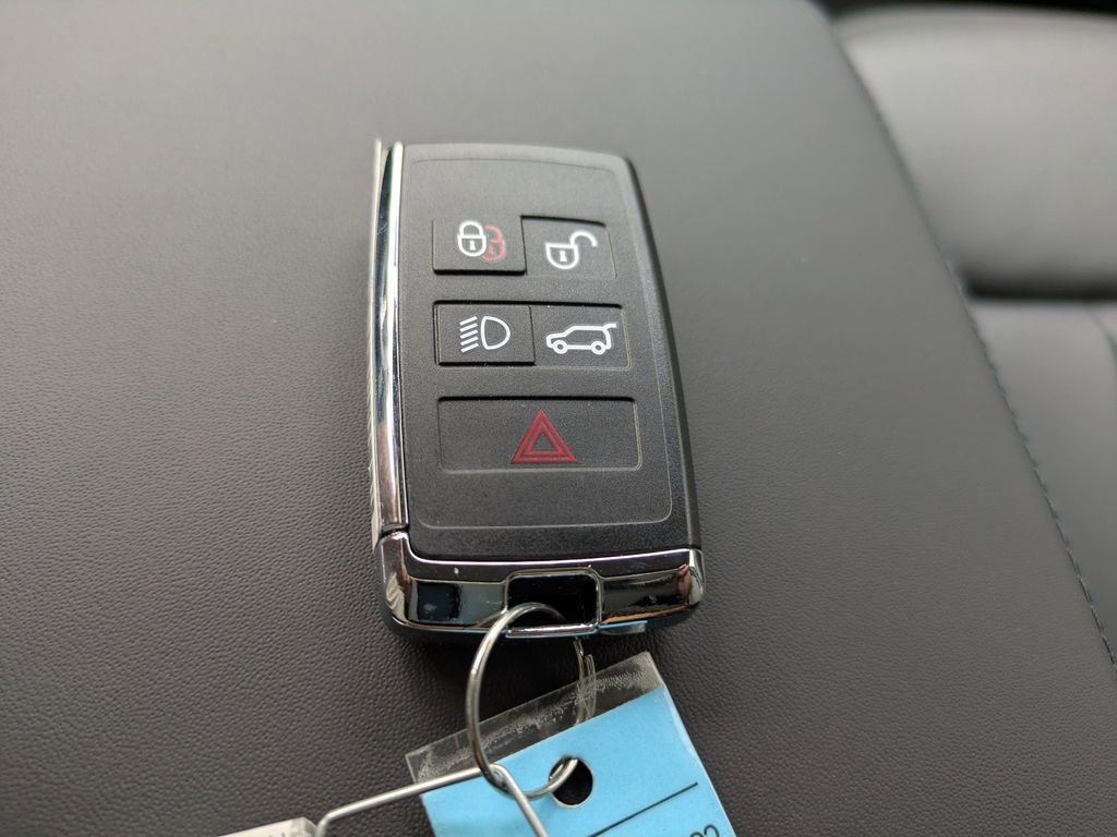 New 2026 Land Rover Range Rover Sport SE AWD/4WD image 30