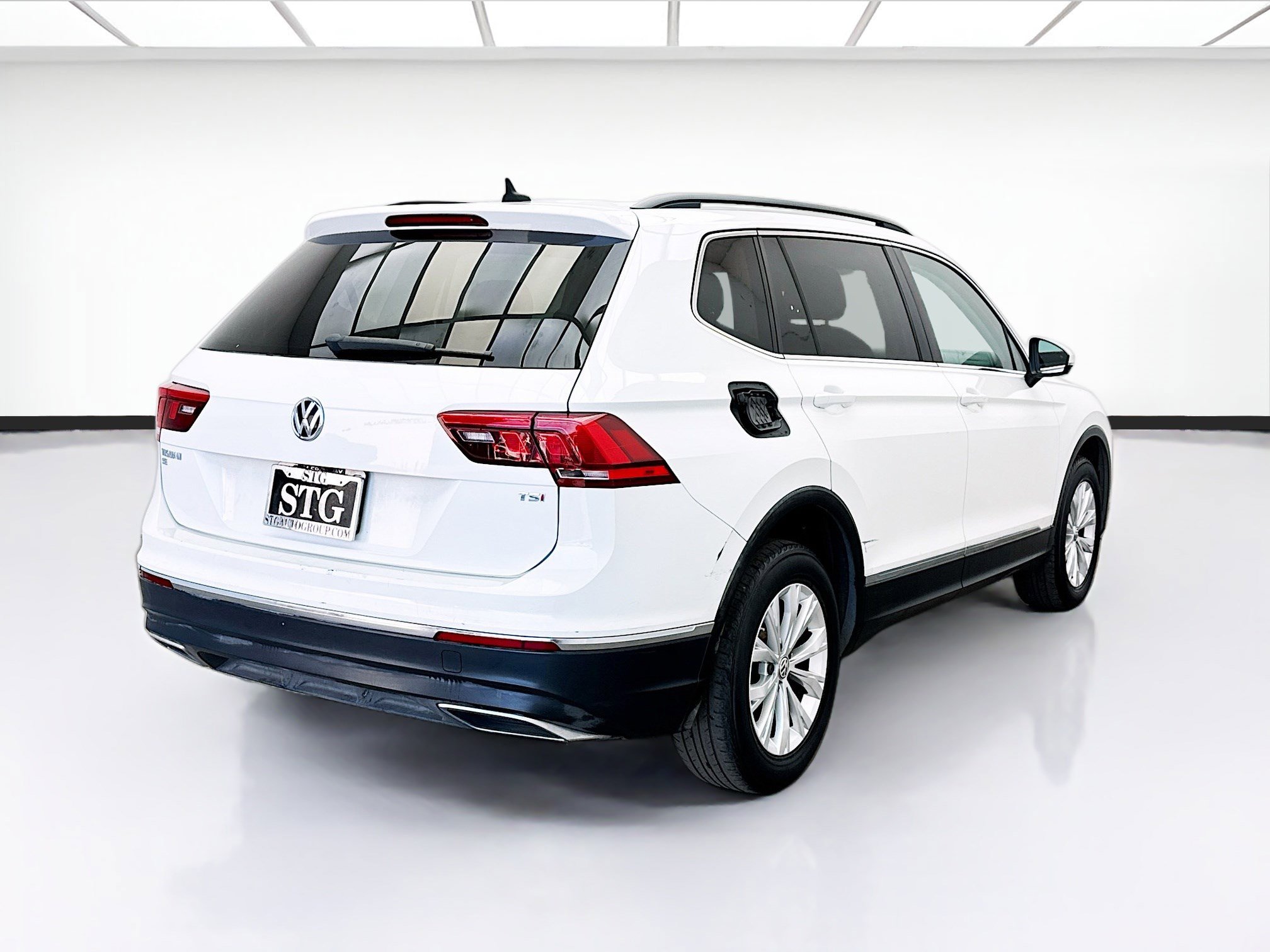 Used 2018 Volkswagen Tiguan SE FWD image 4