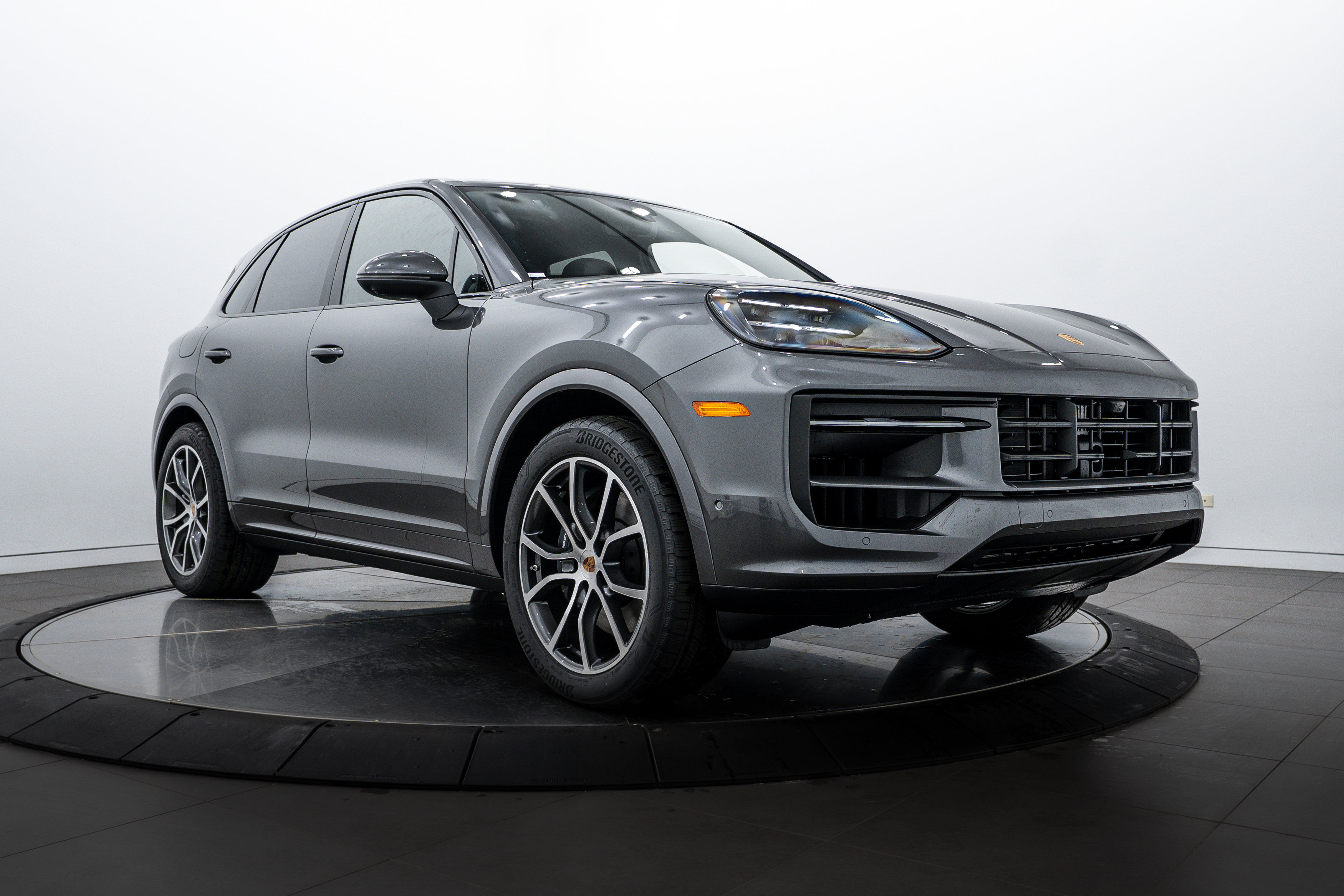 New 2026 Porsche Cayenne image 9