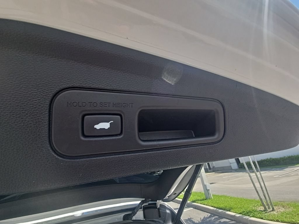 Used 2024 Acura MDX w/ Technology Package FWD image 36